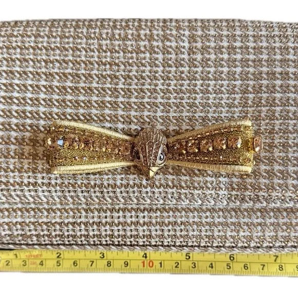 Kurt Geiger Kensington Gold and Cream Clutch w/ gold chain and dust bag NWT - Picture 7 of 7